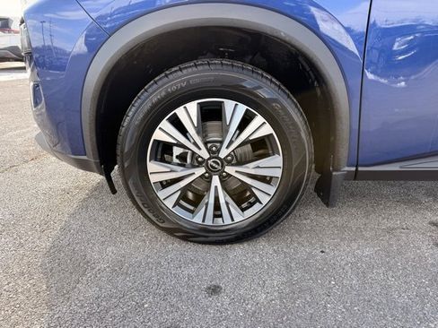 Certified 2023 Nissan Rogue SV w/ SV Premium B Package image 9