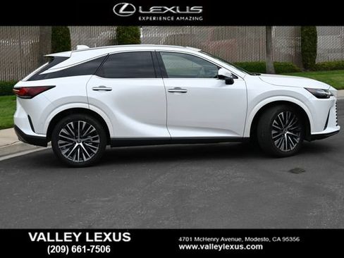 Used 2025 Lexus RX 350 w/ Convenience Package AWD/4WD image 3