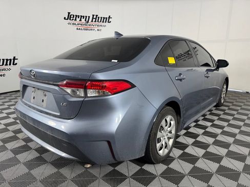 Used 2022 Toyota Corolla LE FWD image 7