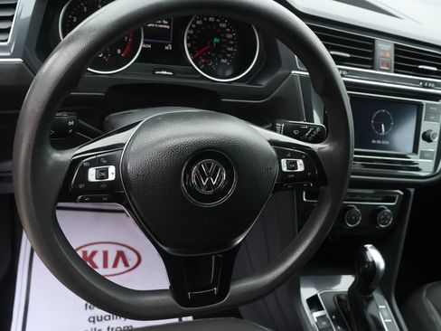 Used 2021 Volkswagen Tiguan S FWD image 23