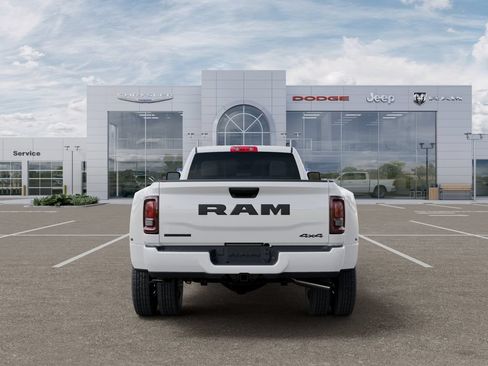 New 2026 RAM 3500 Big Horn AWD/4WD image 7