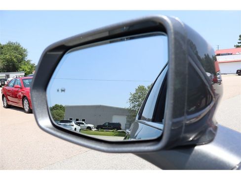 Used 2020 Cadillac XT6 Premium Luxury FWD image 46