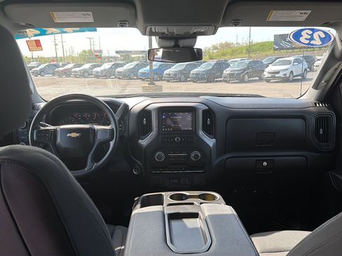 Used 2023 Chevrolet Silverado 1500 Custom w/ LPO, Dark Essentials Package AWD/4WD image 18