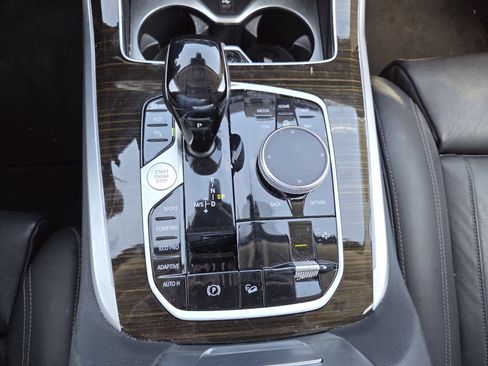Used 2021 BMW X7 xDrive40i w/ Premium Package AWD/4WD image 35