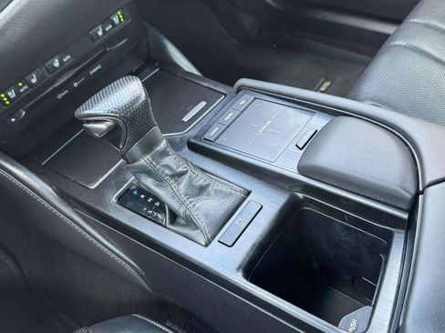 Used 2020 Lexus ES 350 F Sport w/ Accessory Package 2 FWD image 37
