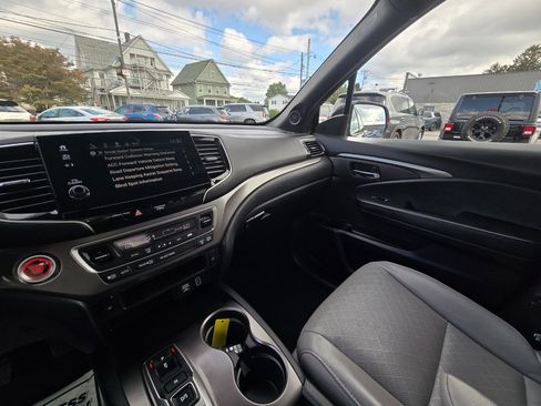 Used 2021 Honda Passport EX-L image 11