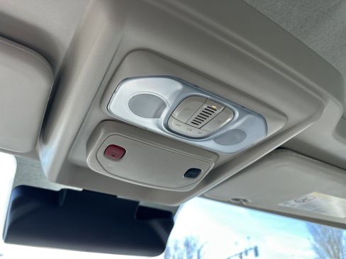 Used 2023 RAM ProMaster 3500 w/ Convenience Group image 18