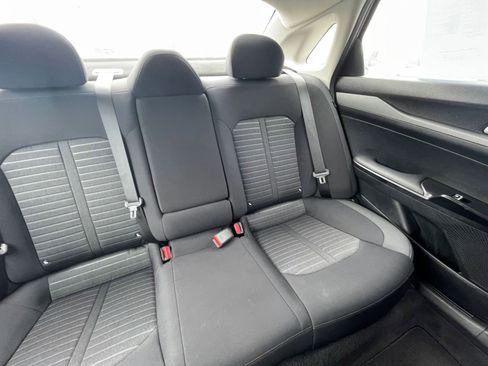 Used 2025 Kia K5 LXS image 32