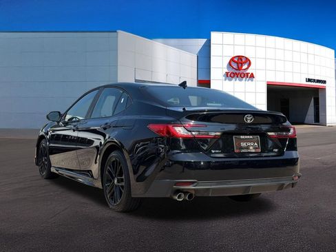 Used 2026 Toyota Camry SE FWD image 12