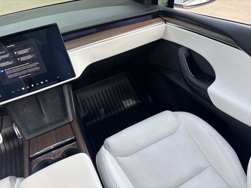 Used 2022 Tesla Model X AWD/4WD image 16