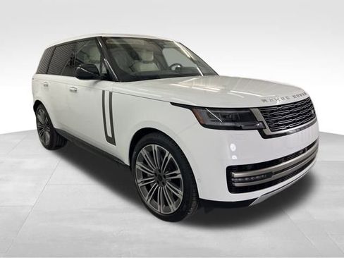 New 2026 Land Rover Range Rover SE image 3