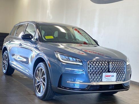 Used 2024 Lincoln Corsair AWD w/ Equipment Group 101A image 2