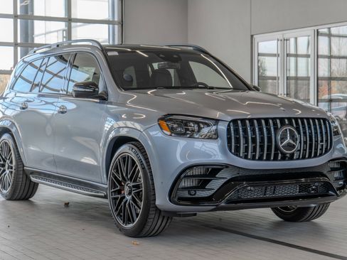 Used 2026 Mercedes-Benz GLS 63 AMG 4MATIC image 21
