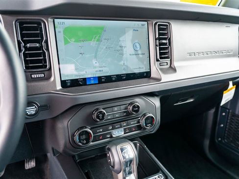 New 2025 Ford Bronco Big Bend AWD/4WD image 21