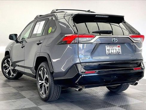 Used 2023 Toyota RAV4 XSE w/ Weather Package AWD/4WD image 10