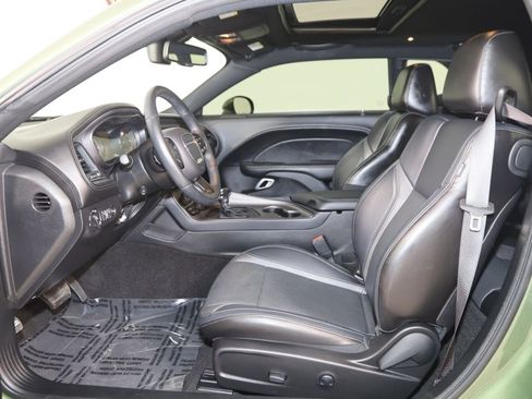 Used 2023 Dodge Challenger SXT w/ Plus Package RWD image 13