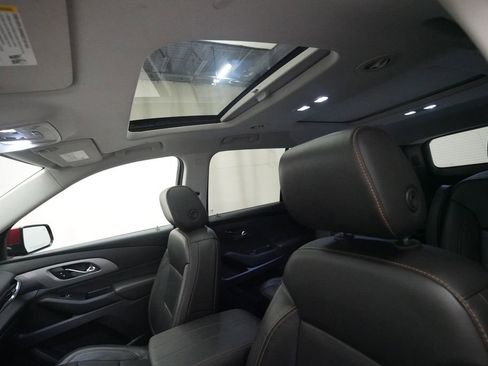 Used 2019 Chevrolet Traverse RS image 32