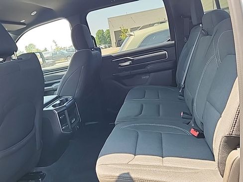 Used 2019 RAM 1500 Big Horn AWD/4WD image 8