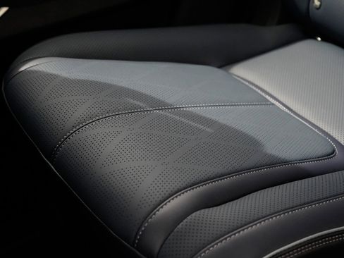 New 2026 INFINITI QX80 4WD image 19