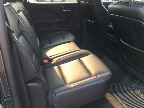 Used 2015 GMC Sierra 1500 SLT w/ SLT Crew Cab Value Package AWD/4WD image 8