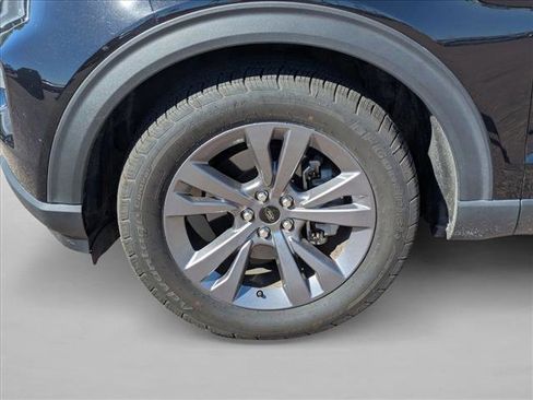 Used 2021 Ford Explorer XLT w/ Equipment Group 202A image 22