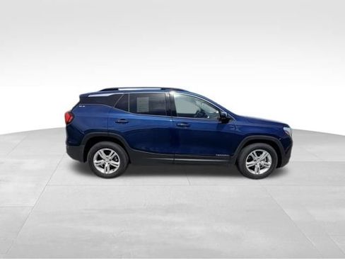 Used 2020 GMC Terrain SLE w/ Driver Convenience Package FWD image 5