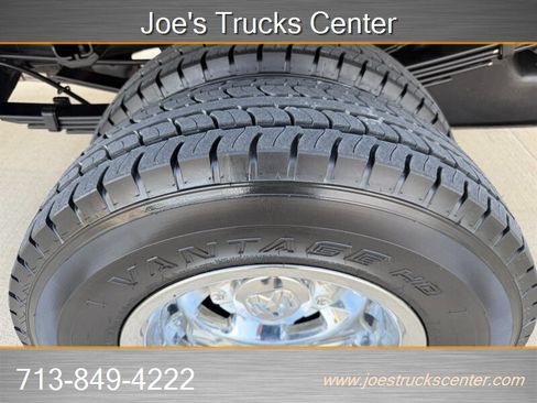 Used 2020 RAM 3500 Tradesman w/ Chrome Appearance Group RWD image 48