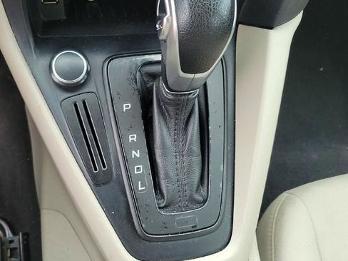 Used 2017 Ford Focus SE image 11