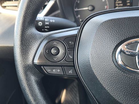 Used 2023 Toyota Corolla LE image 27