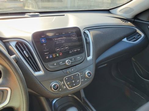 Used 2022 Chevrolet Malibu LT image 20