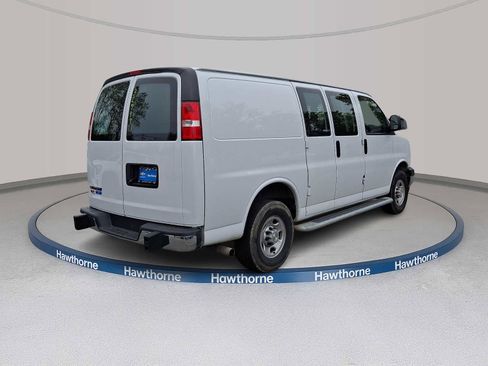 Used 2024 Chevrolet Express 2500 w/ Driver Convenience Package RWD image 6