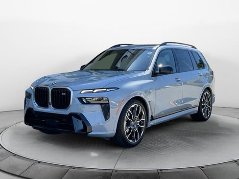 Certified 2024 BMW X7 M60i w/ Executive Package AWD/4WD image 3