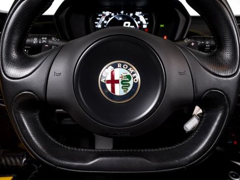 Used 2016 Alfa Romeo 4C Spider w/ Spider Track Package 4 RWD image 31