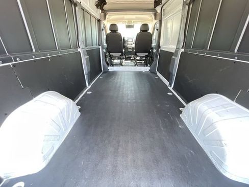 Used 2025 RAM ProMaster 2500 w/ Convenience Group FWD image 26