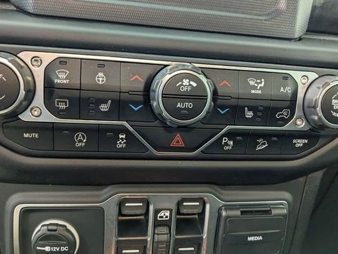 Used 2021 Jeep Wrangler Unlimited Sport image 26