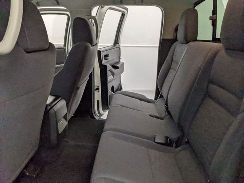 Used 2025 Nissan Frontier S AWD/4WD image 19