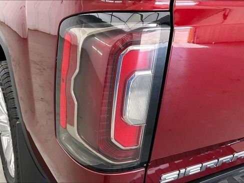 Used 2017 GMC Sierra 1500 SLT AWD/4WD image 26