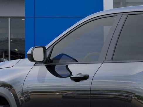 New 2026 Chevrolet Equinox LT image 12