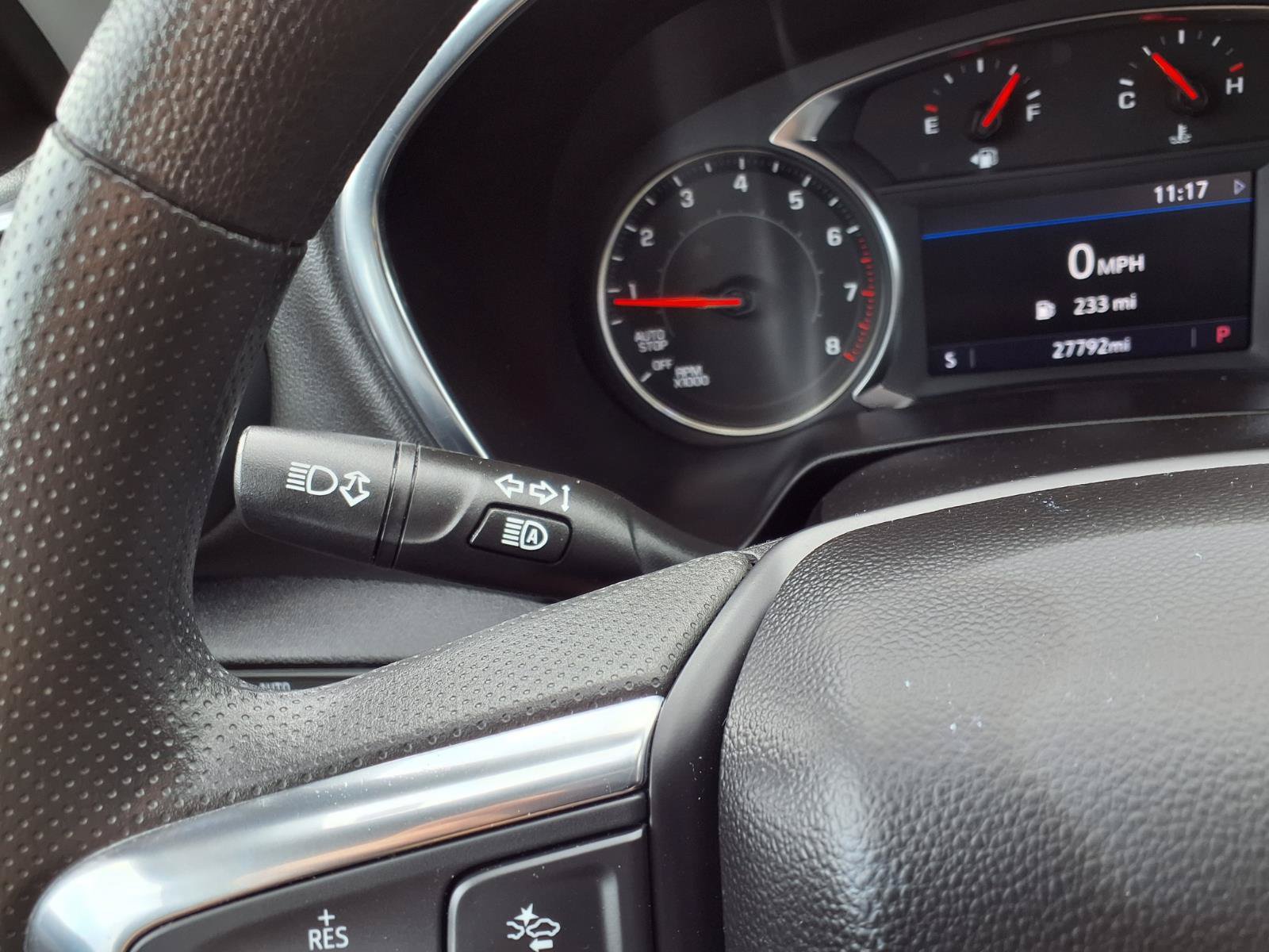 Used 2025 Chevrolet Blazer LT FWD image 13