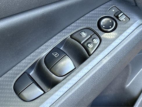 Certified 2025 Nissan Altima 2.5 SV FWD image 28