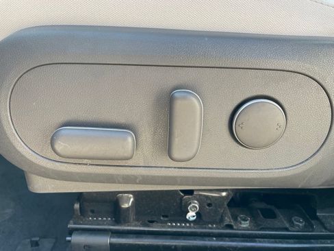 Used 2024 Hyundai Kona SEL FWD image 16