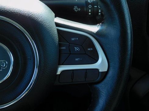 Used 2021 Jeep Renegade Trailhawk w/ Luxury Group III image 16