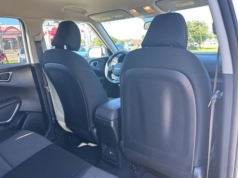 Used 2022 Kia Soul S image 23