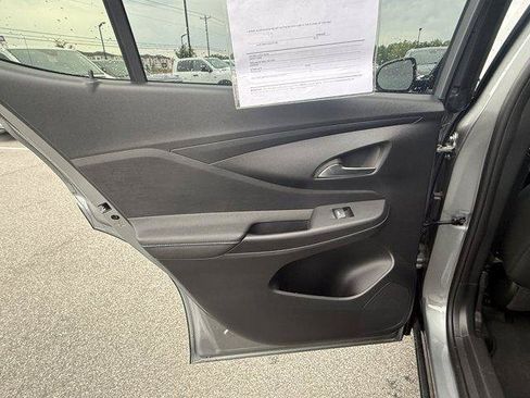 Used 2025 Buick Envista Sport Touring w/ Convenience I Package FWD image 14