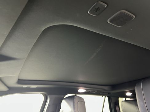 Used 2024 Toyota Sequoia Platinum AWD/4WD image 23
