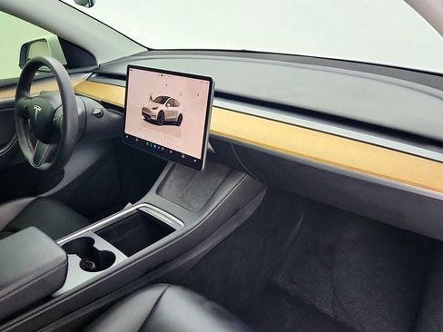 Used 2023 Tesla Model Y AWD image 28