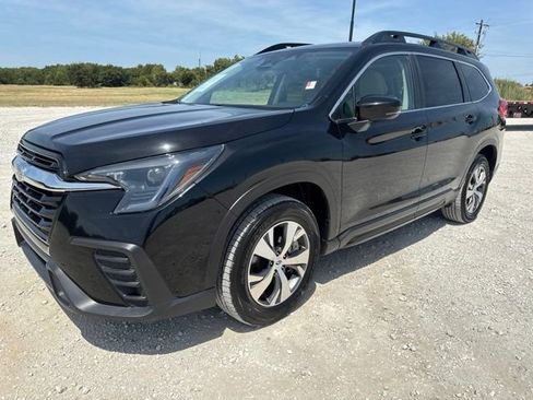 Used 2025 Subaru Ascent Premium AWD/4WD image 1