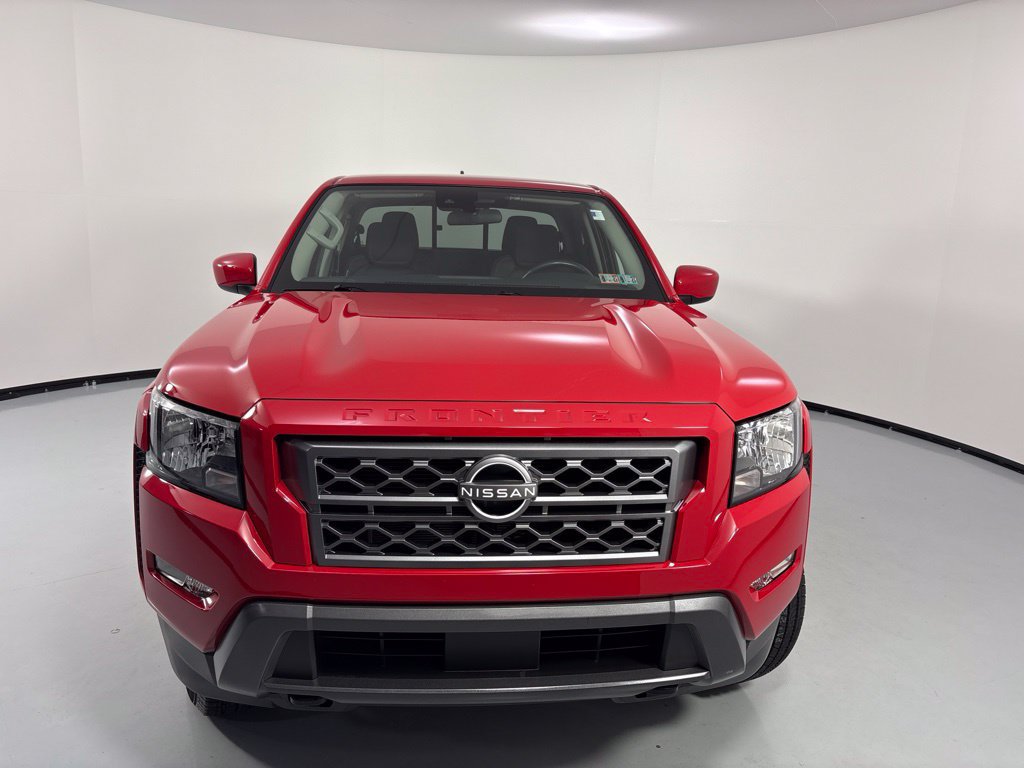 Used 2022 Nissan Frontier SV AWD/4WD image 2