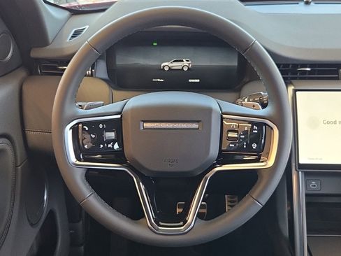 New 2025 Land Rover Discovery Sport Dynamic SE image 23
