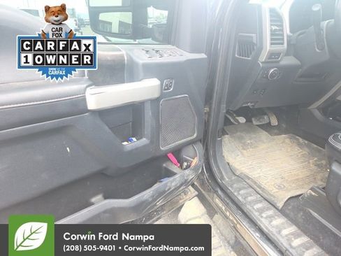 Used 2022 Ford F350 Lariat w/ Black Appearance Package AWD/4WD image 8